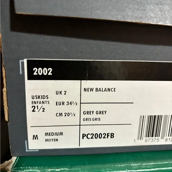 NEW BALANCE 2002 Gray Running Walking Shoes Kids Size / Preschool  (PC2002FB)