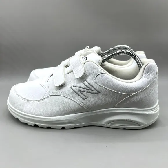 New Balance 674 Sneakers Men Size 10 4E White Leather Hook &amp; Loop Comfort Shoes