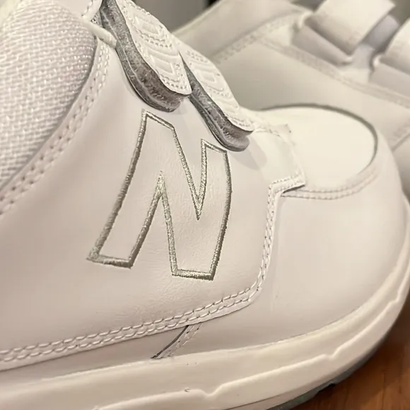 New Balance 813 Hook and Loop Walking Shoes Sneakers WW813HWT Mens Sz 13 4E Wide