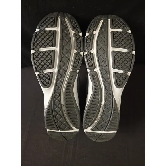 New Balance 847v2 Mens running shoes size 12 Grey NWOB