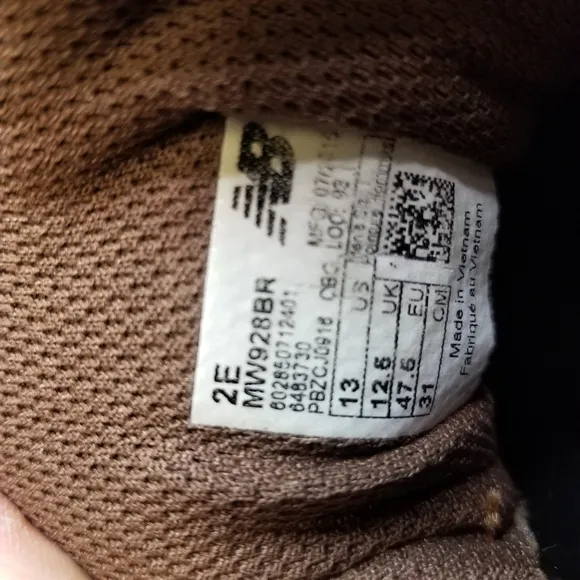 New Balance 928 brown leather walking shoes
