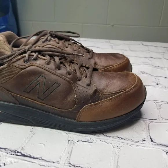 New Balance 928 brown leather walking shoes