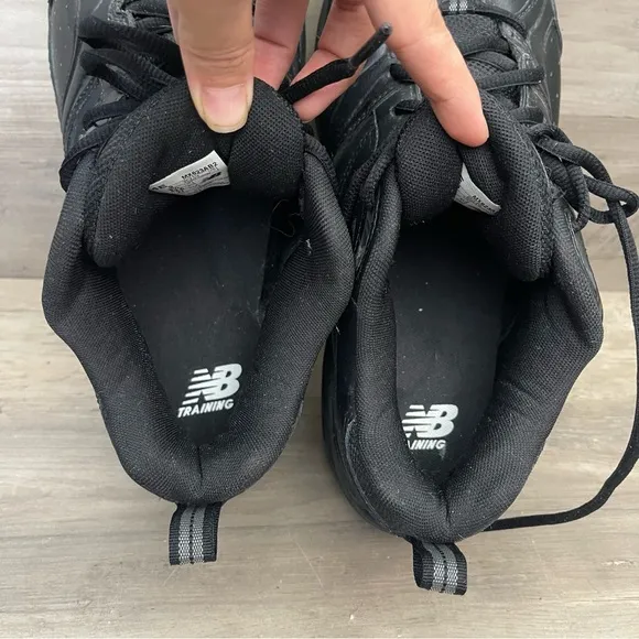 New Balance Mens 9 Black Lace Up Cross Trainer Sneakers Comfort Tennis Shoes