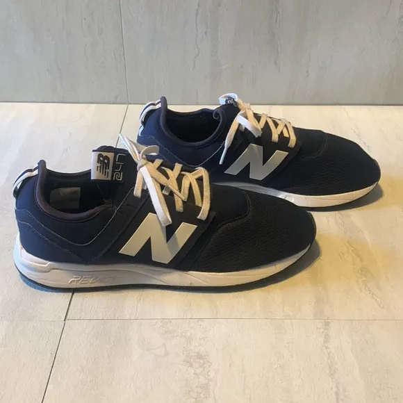 New Balance Men's Navy Blue Sport Training Shoes Size 8.5 SB68