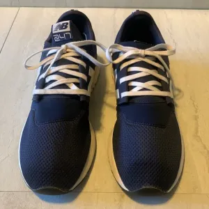 New Balance Men's Navy Blue Sport Training Shoes Size 8.5 SB68