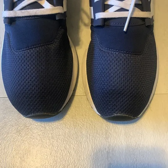New Balance Men's Navy Blue Sport Training Shoes Size 8.5 SB68