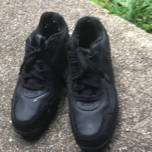 New balance walking shoes 572 vintage 9.5 4E width wide men