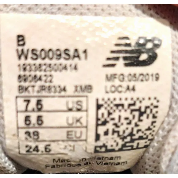 New Balance Women's 009 Running Shoes Size 7.5B Gray Pink White Low Top WS009SA1