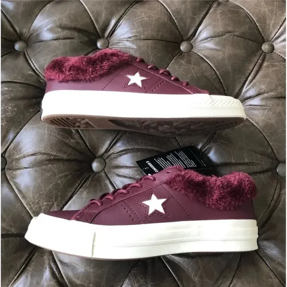 New Converse one star ox 162602C Men's Sz 3 Woman's 5Burgundy Fur Street warmer