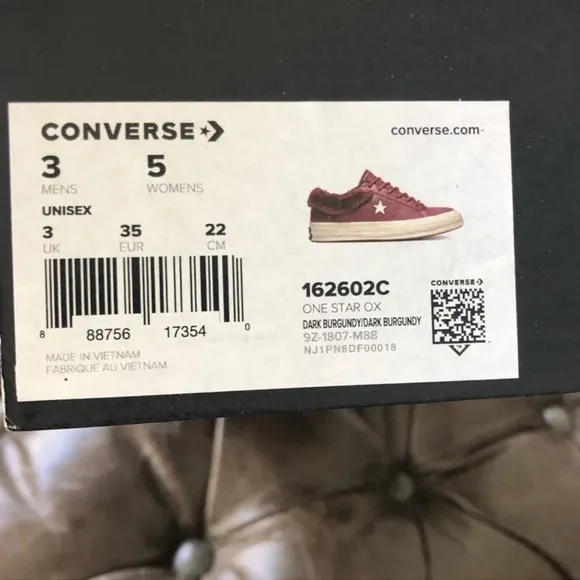 New Converse one star ox 162602C Men's Sz 3 Woman's 5Burgundy Fur Street warmer