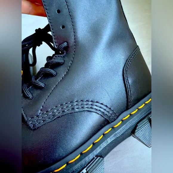 NEW dr Doc martens AUDRICK NAPPA LEATHER PLATFORM ANKLE BOOTS