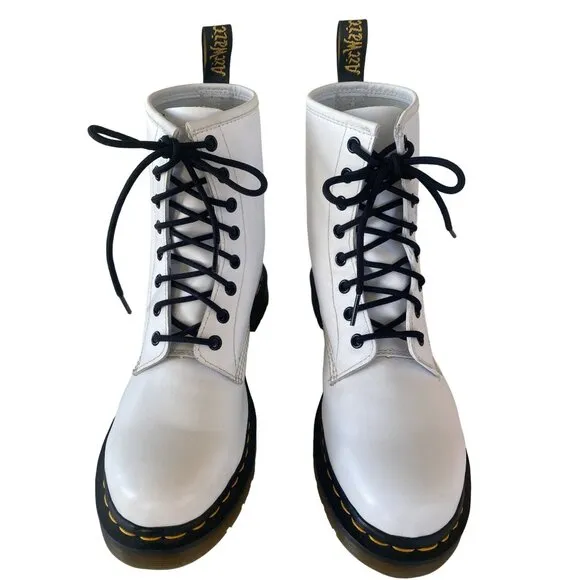 New Dr. Martens W's 10 EU 42 Smooth Leather Lace Up Boots White No box MSRP$170