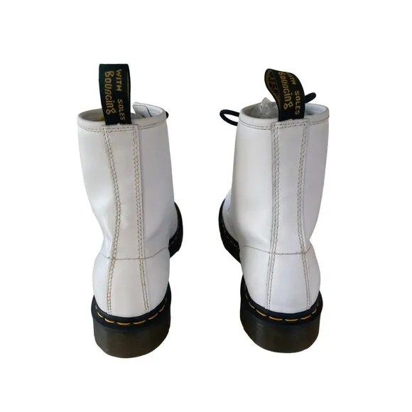 New Dr. Martens W's 10 EU 42 Smooth Leather Lace Up Boots White No box MSRP$170