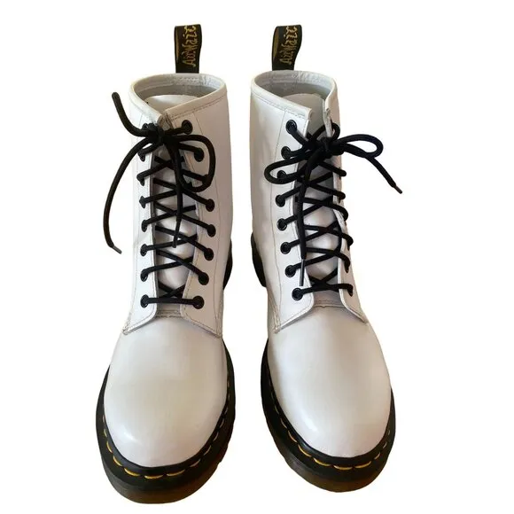 New Dr. Martens W's 10 EU 42 Smooth Leather Lace Up Boots White No box MSRP$170