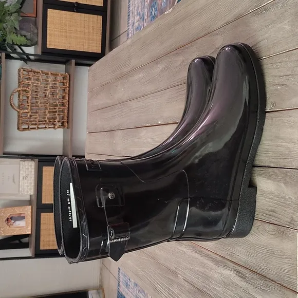 NEW HUNTER ORIGINAL REFINED SLIM FIT SHORT GLOSS DUO RAIN BOOTS SIZE 9 $189.