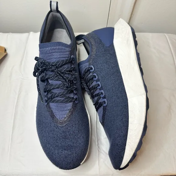New In Box Allbirds Mens Wool Flyer Mizzle Hazy Indigo (Blizzard) Sneakers 13.5