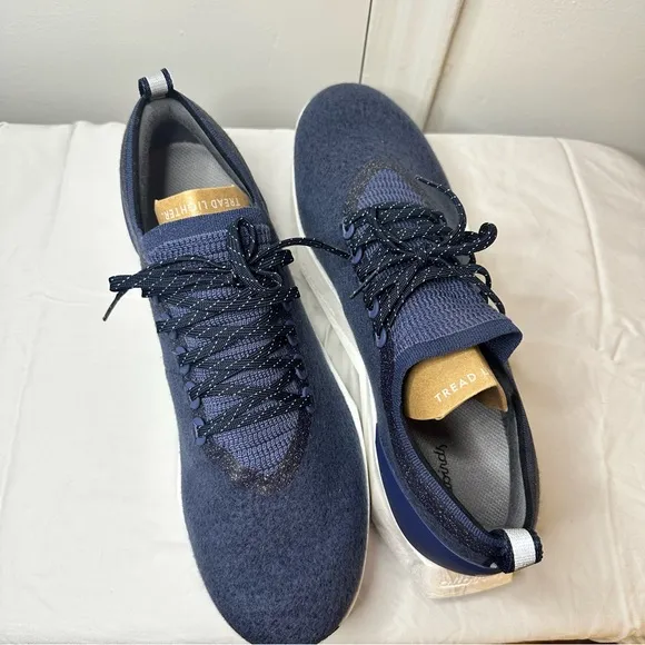 New In Box Allbirds Mens Wool Flyer Mizzle Hazy Indigo (Blizzard) Sneakers 13.5