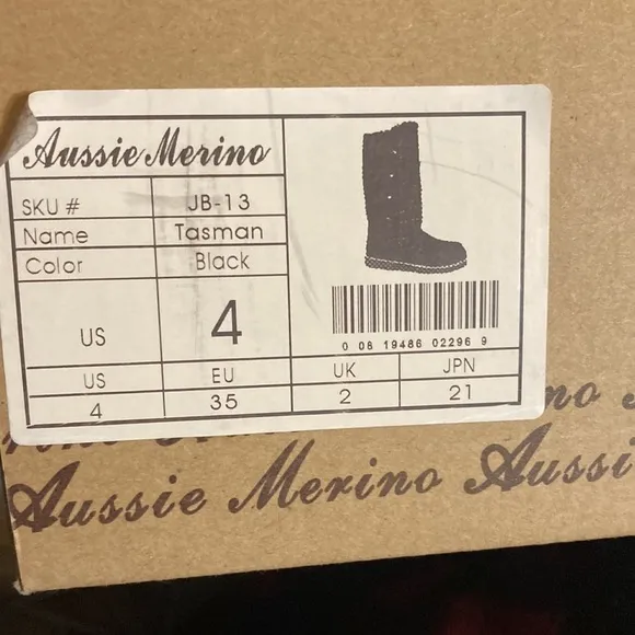 New in Box Aussie Merino Tasman Black Suede &amp; Wool Boots Sz 4