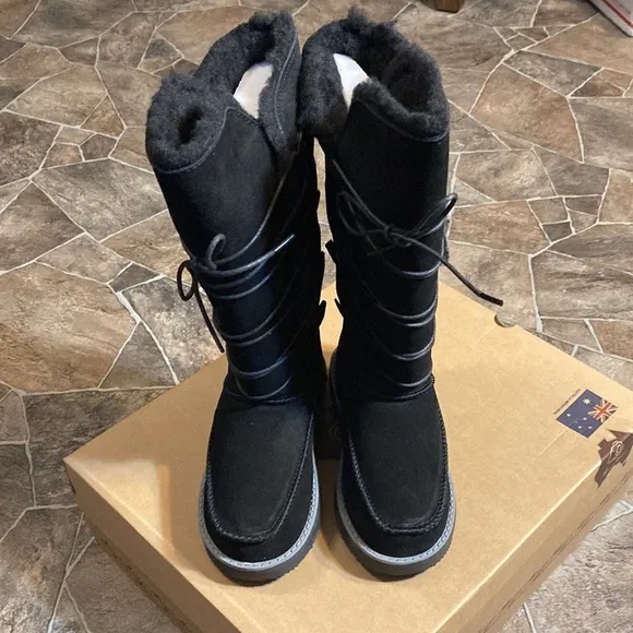 New in Box Aussie Merino Tasman Black Suede &amp; Wool Boots Sz 4