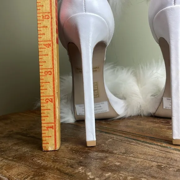 NEW Jeffrey Campbell Faux Fur Cookie White High Heels Shoes Size 6