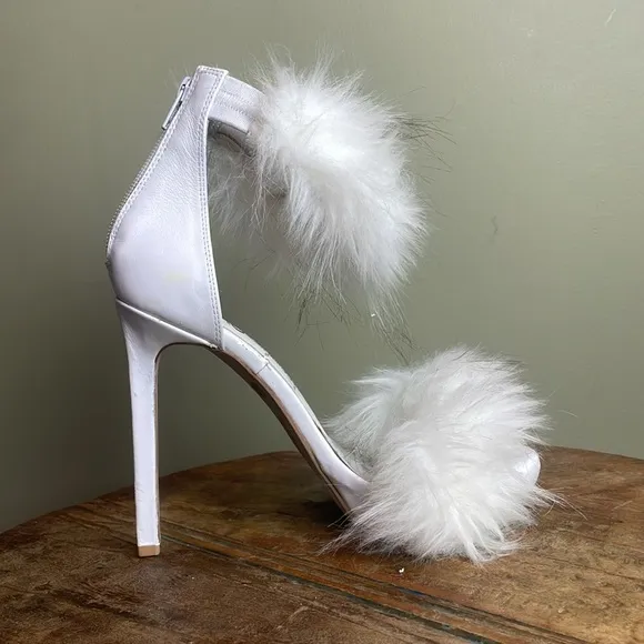 NEW Jeffrey Campbell Faux Fur Cookie White High Heels Shoes Size 6