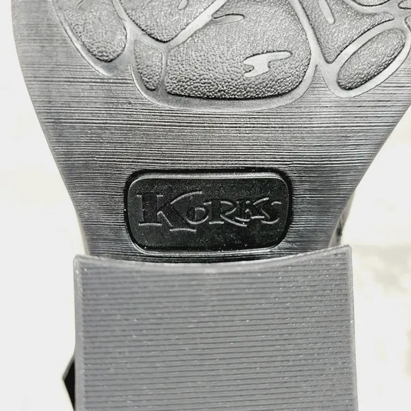 NEW Kork-Ease Women's Joelle Black Leather Ankle Boots O642