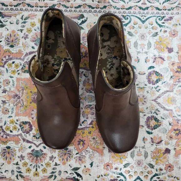 NEW KORKS Size 6 Robin Block Heel Women's Brown Leather Ankle Boots Booties