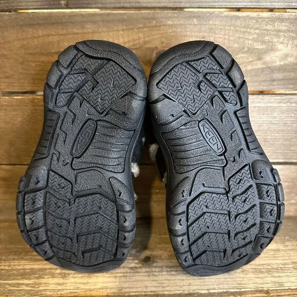 New Little Kids Keen Newport Black Suede Fur Trimmed Outdoor‎ Shoes Size 10 C