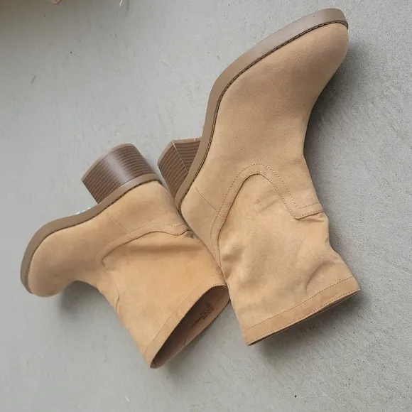 NEW! LOFT Faux Suede High Ankle Boots 10.