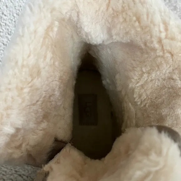 NEW Men’s Ugg Taupe City Butte Waterproof Sherpa Boots Size 9.5