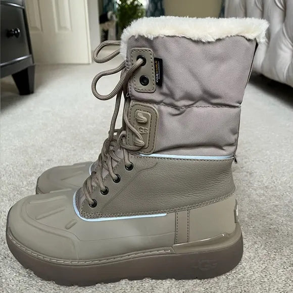 NEW Men’s Ugg Taupe City Butte Waterproof Sherpa Boots Size 9.5