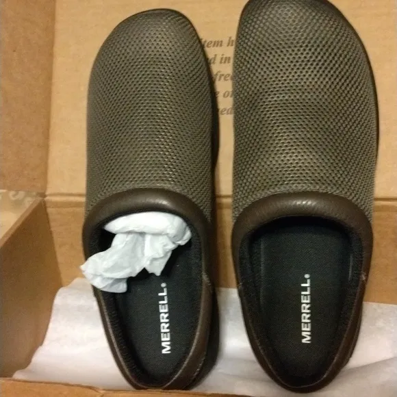 New Merrell Mens maroon mules sandal shoes, size 11.5