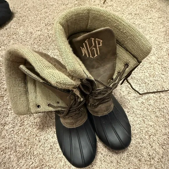 New Monogrammed Duck Boots Women's Boots size 9