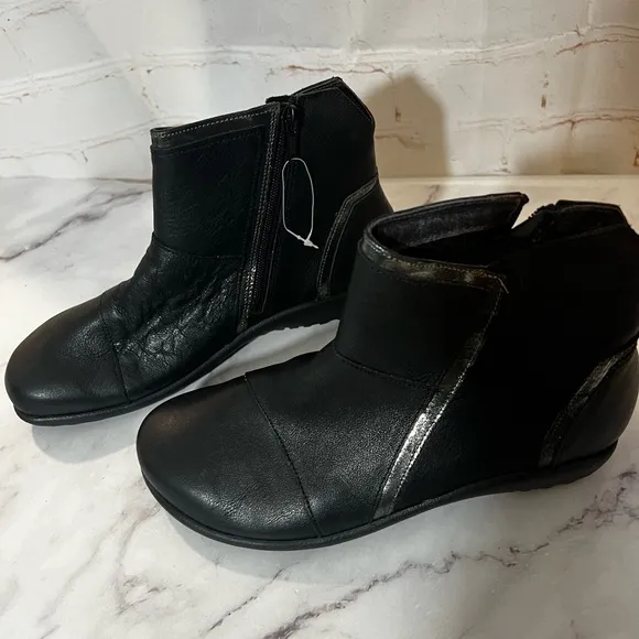 New Naot Calluna Ankle Boots