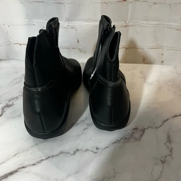 New Naot Calluna Ankle Boots