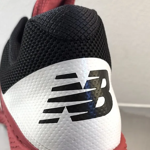 NEW [New Balance] Faux Leather Metal Cleats Red/Black/White Mens Sz 16.0