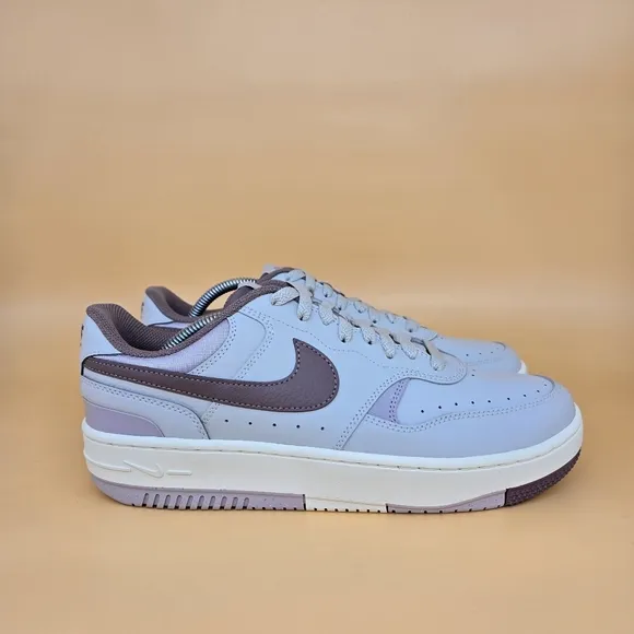 New Nike Gamma Force Light Bone Smokey Mauve Women's Shoes Size 10