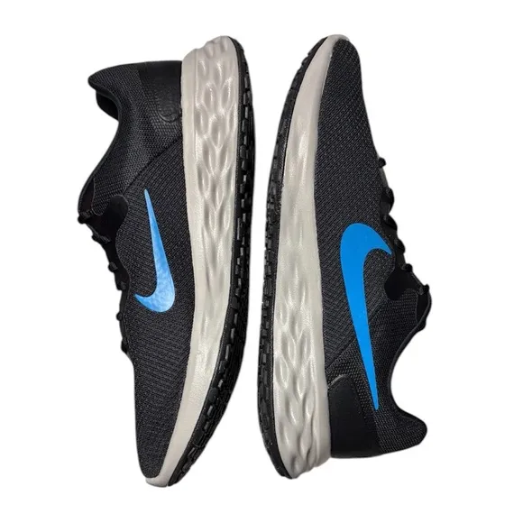 NEW Nike Men's Revolution 6 Next Nature Running Shoes size 10 Black