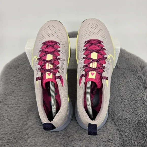 New Nike React Pegasus Trail 4 Women's Trail Running Shoes Size 10