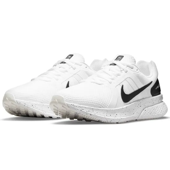 NEW Nike Women’s Run Swift 2 Running Shoes size 11.5 White Sneakers