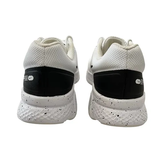 NEW Nike Women’s Run Swift 2 Running Shoes size 11.5 White Sneakers