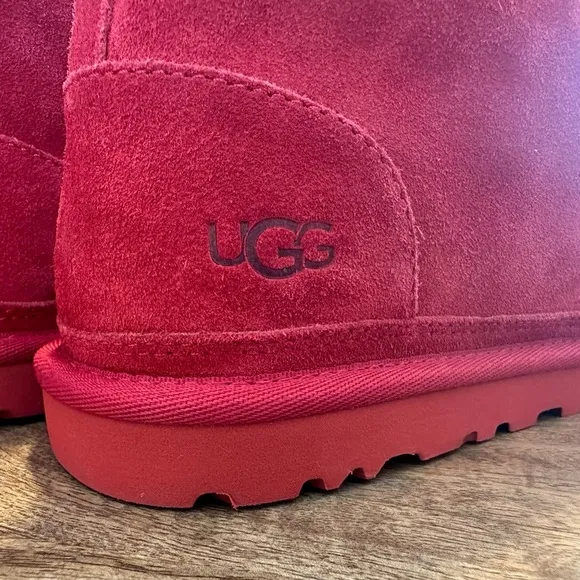 NEW no box Red Suede UGG Neumal Chukka Boots (unisex)