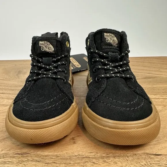 New NWOB Little Kids Vans Sk8-Hi Zip MTE-1 Black/Gold Sneakers Shoes Size 5 C