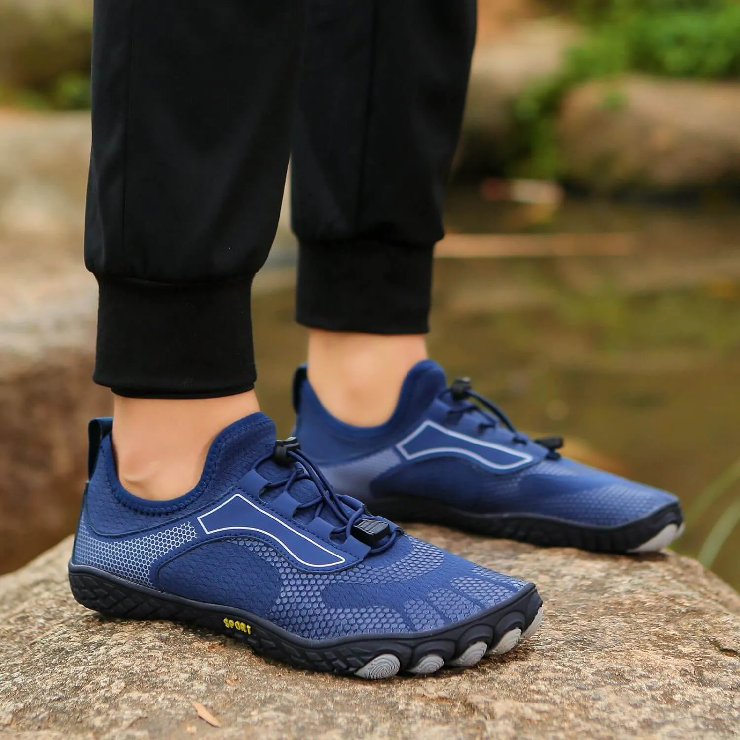 New Outdoor River Tracking Shoes For Men And Women Wading Water Shoes Beach Swimming Mountaineering Five-finger Running Fitness Shoes Barefoot Shoes (Unisex)