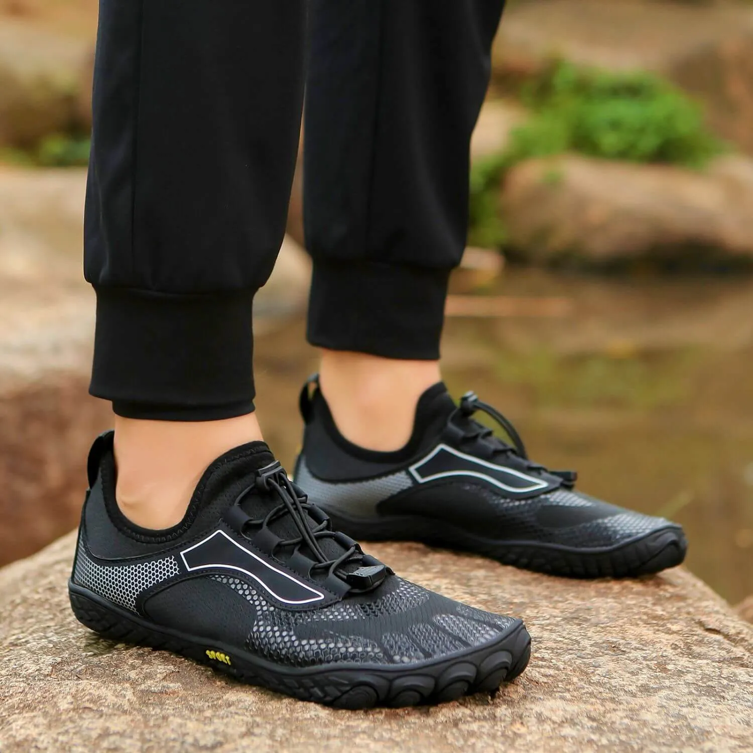 New Outdoor River Tracking Shoes For Men And Women Wading Water Shoes Beach Swimming Mountaineering Five-finger Running Fitness Shoes Barefoot Shoes (Unisex)