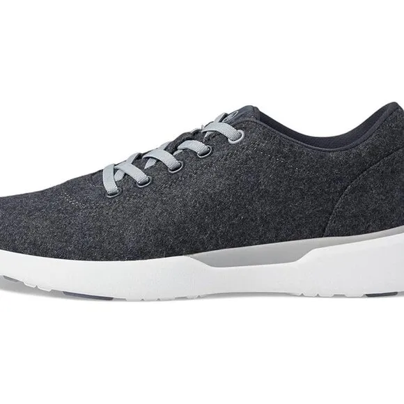 NEW PETER MILLAR Mens Glide Performance Wool Sneaker Casual  Slip-On Size 8