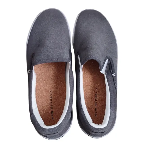 New Republic Size 12 Grey Slip On Shoes