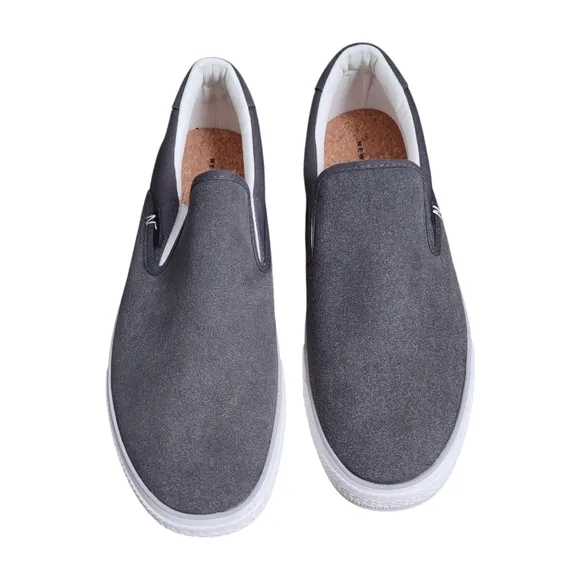 New Republic Size 12 Grey Slip On Shoes