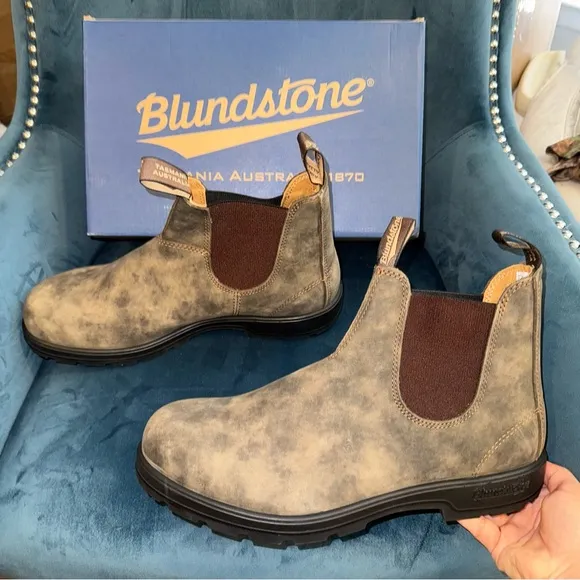 New Size 13 Blundstone Chelsea Boots Style #585 Rustic Brown
