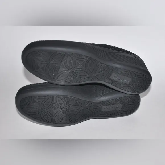 New Skechers Martha Stewart x Skechers Pier Lite Reflection Shoes Black 8.5